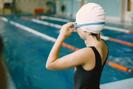 How Swimming Lessons Enhance Water Confidence