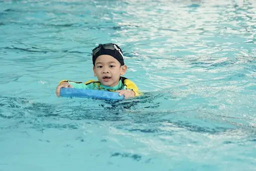 Navigating the World of Swimming Classes for Kids
